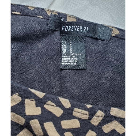 3/4 sleeve Bodycon dress midi - Picture 4 of 5